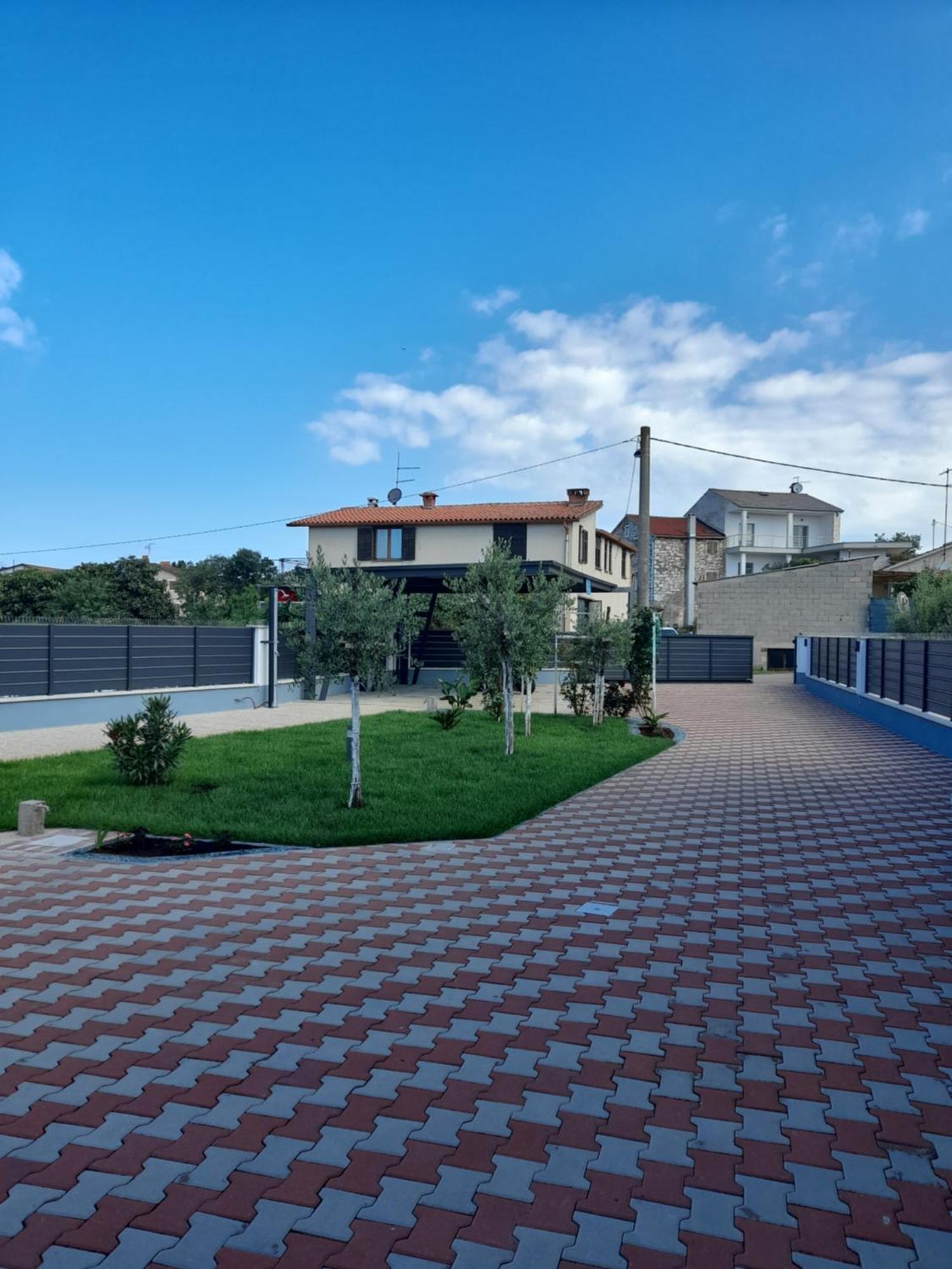 Apartments Donella Umag Extérieur photo